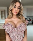 Анкета проститутки Лаура - метро Ломоносовский, возраст - 23